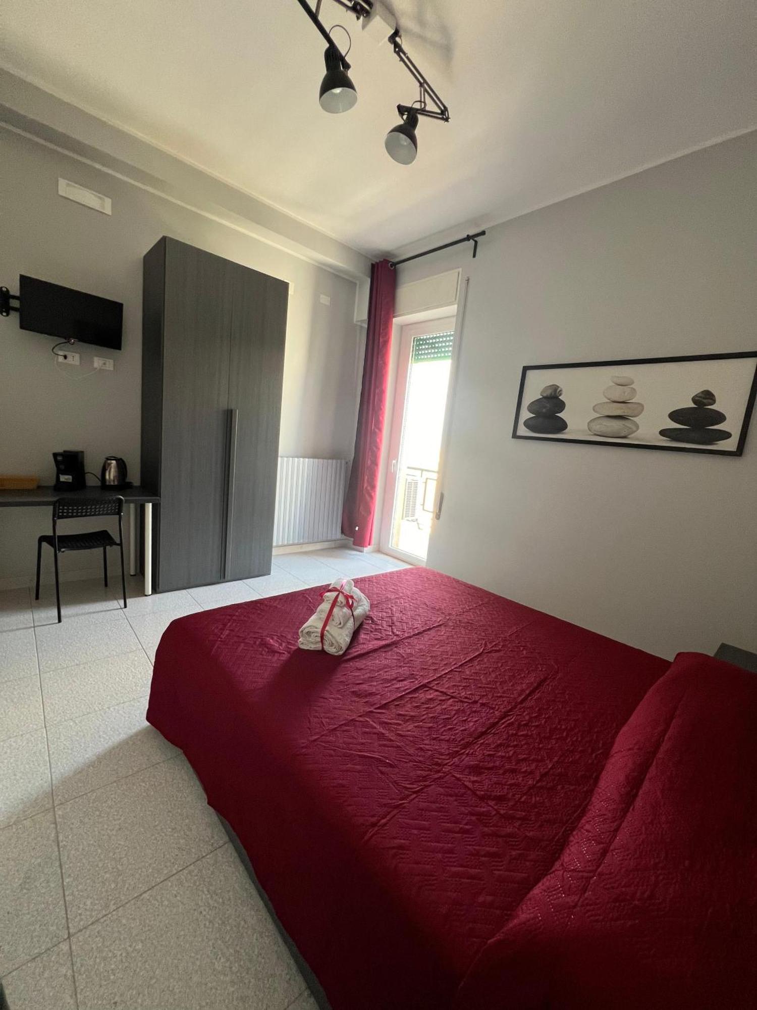 Settetrequattro Rooms Syrakusa Exteriör bild