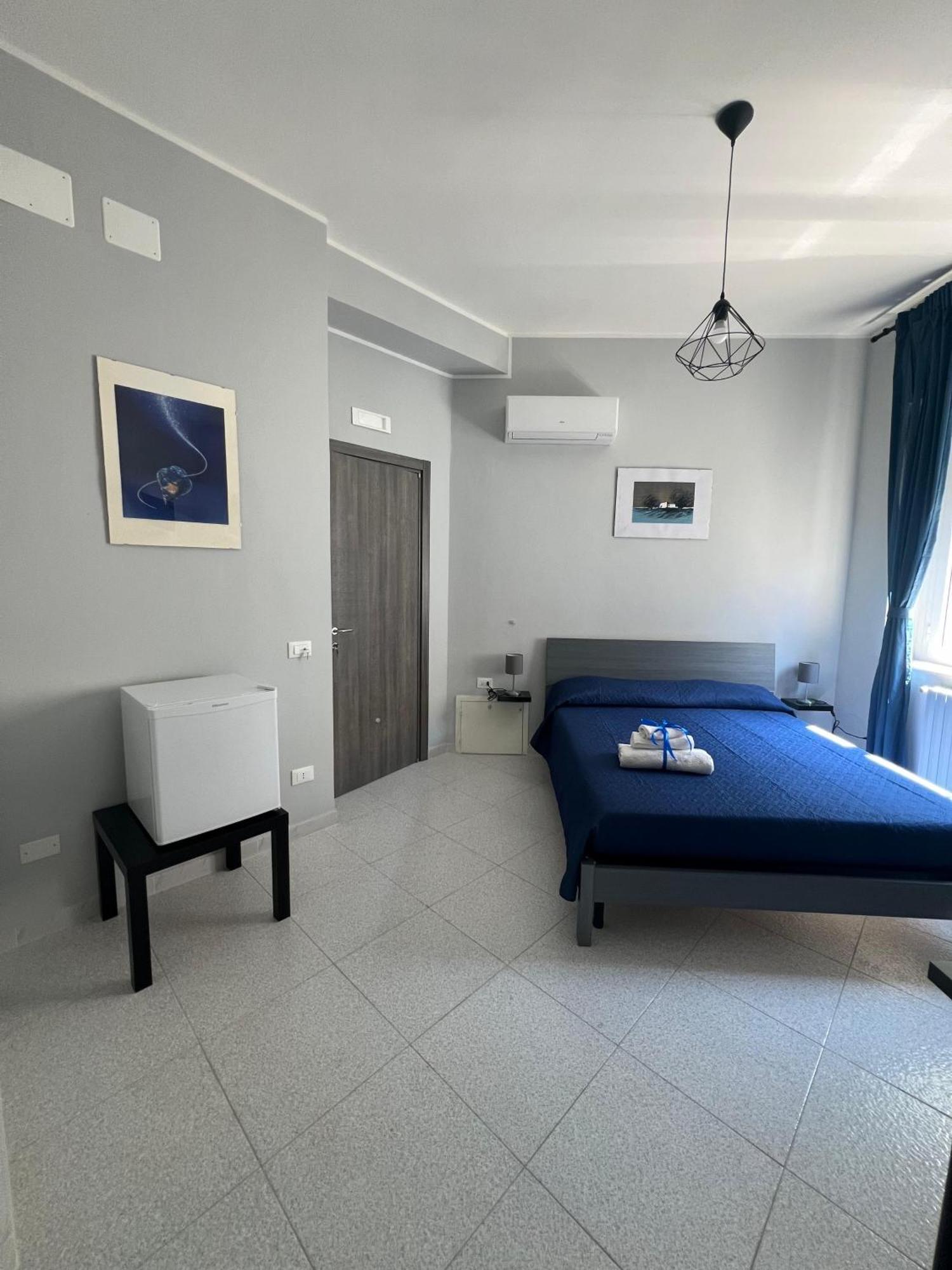 Settetrequattro Rooms Syrakusa Exteriör bild